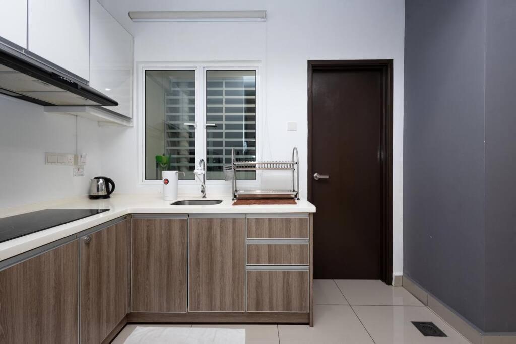 Dream - Summer @majestic Apartment